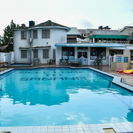 Sanana Conference Center And Holiday Resort Момбаса Экстерьер фото